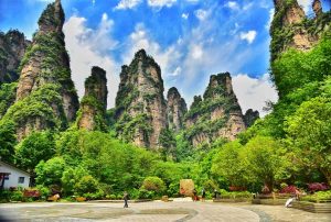 張家界國家森林公園石英砂岩峰林全景,在地導遊推薦袁家界觀景台風景